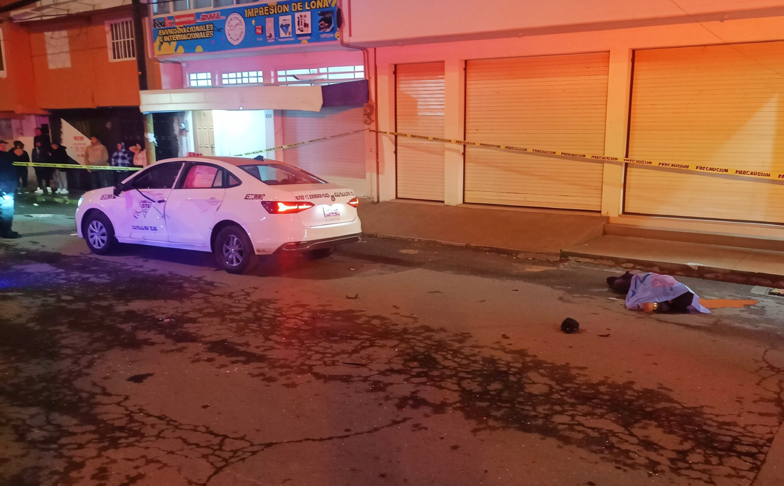 Fatal choque en Calpulalpan: motociclista muere tras estrellarse contra taxi